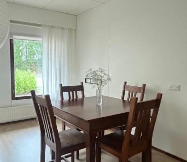 Vantaa Apartment | Asunto lähellä luontoa, 17min lentokentälle