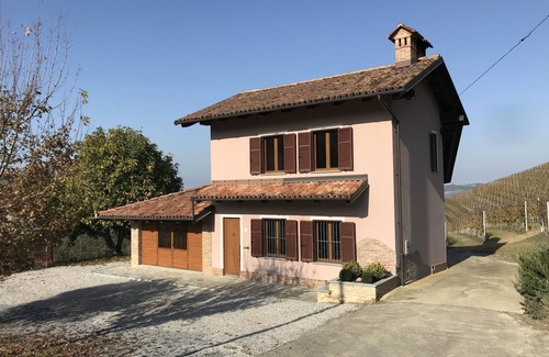 Treiso House | At Casot Cantina Nada Giuseppe