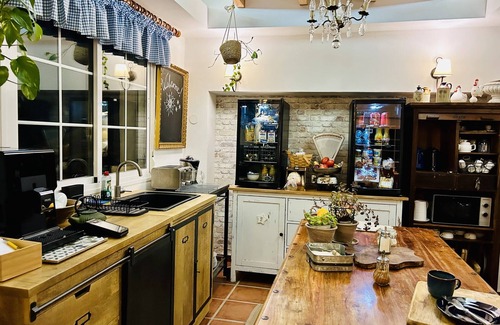 Rincon de la Victoria Bed & Breakfast | At Home Malaga Stay & Solo Travellers