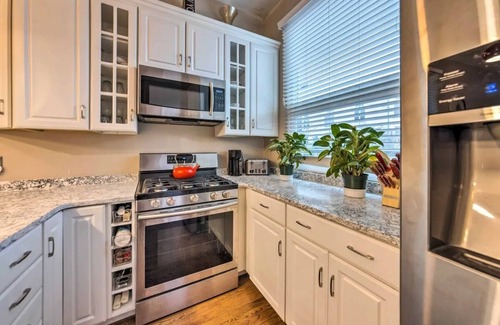 The Gate House | At home near Lafayette Square Pet-Friendly
