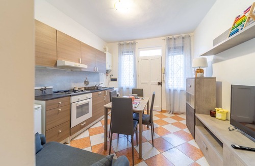 Pablo Apartment | AT LUCA'S HOUSE, central area, separate entrance, parking, self check-in.