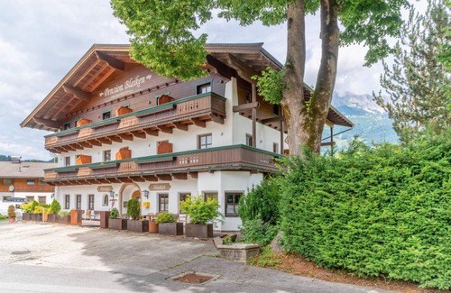 Scheffau am Wilden Kaiser House | 600 m² House ∙ 8 bedrooms ∙ 18 guests