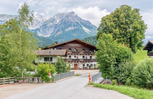 Scheffau am Wilden Kaiser House | 600 m² House ∙ 8 bedrooms ∙ 18 guests