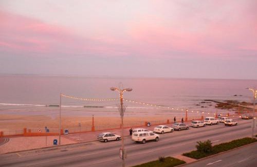 Pollok Beach House | At Sta-Plus Guest House