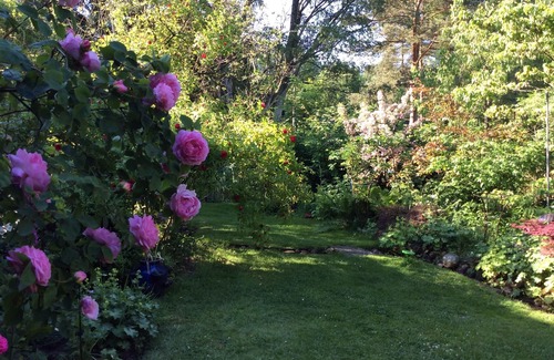 Alvern Apartment | at the gates of Celles in semi-natural garden with many animals calm and relaxing