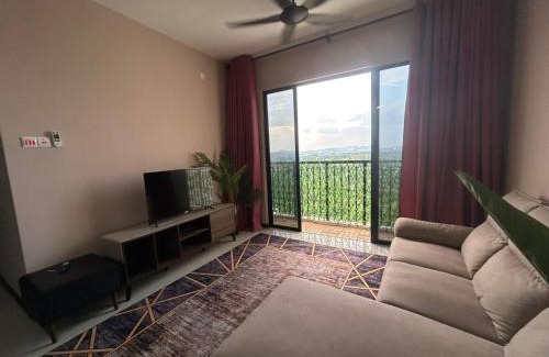 Labu Apartment | Atenza Homestay Residensi KLIA Condominium, 4 bedrooms 3 bathrooms , Near KLIA and Sepang F1