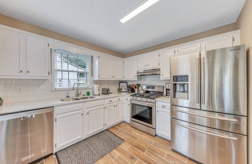 Dallas House | ATH - Dallas dream - Long term stays and pets welcomed - Bwood
