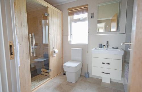 Diss Resort | Athelington Hall Farm Lodges