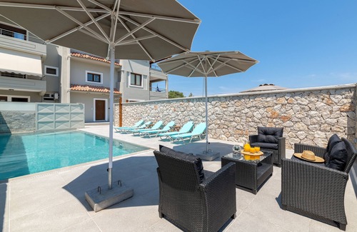 Filerimos Apartment | Athena PoolFront Suite