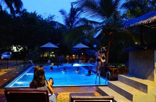 Udawalawa Hotel | Athgira River Camping - Udawalawe - Deluxe Triple Room