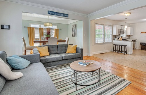Jefferson Park House | Atlanta Area Vacation Rental < 4 Mi to Airport!