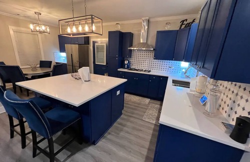 East Point House | Atlanta Royal Blue Retreat