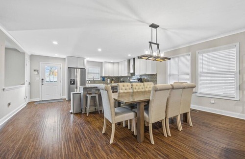 Edgewood House | Atlanta Spacious Haven near Downtown & BeltLine