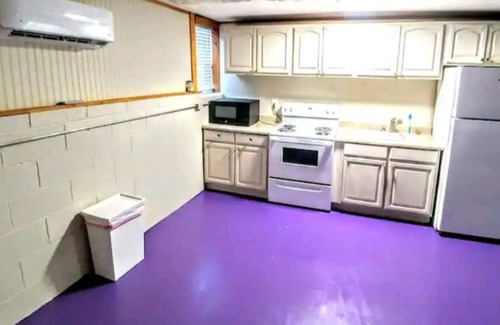 Stone Mountain House | Atlanta/Stone Mountain, fenced yard, washer dryer, Wi-Fi
