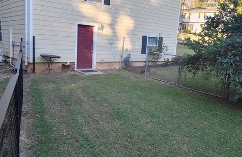 Stone Mountain House | Atlanta/Stone Mountain, fenced yard, washer dryer, Wi-Fi