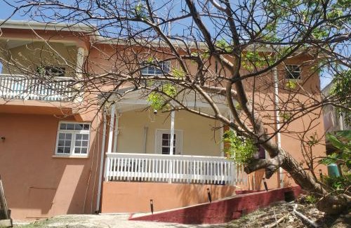 Hill Crest Apartment | Atlantic Breezes