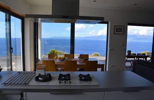 Sao Roque do Pico House | AtlanticWindow - Modern House, Stunning View