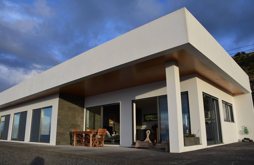 Sao Roque do Pico House | AtlanticWindow - Modern House, Stunning View