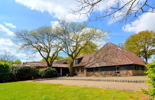 Heusden Gem Asten Villa | Atmospheric country house in Asten