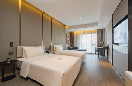 Shushan Hotel | Atour Hotel Hefei West Changjiang Road Science Avenue Subway Station