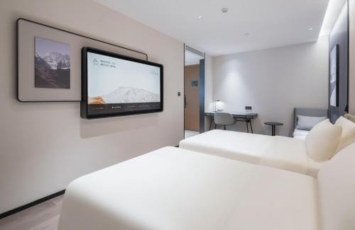 Shizhong Hotel | Atour Hotel Jinan Jing Si Road Wanda Plaza