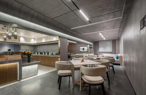 Yuyao Shi Hotel | Atour Hotel Yuyao Nanlei Building