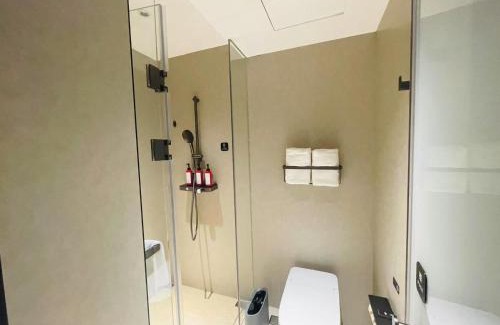 Chongqing Hotel | Atour Light Hotel Chongqing Jiulongpo Shiqiaopu Subway Station