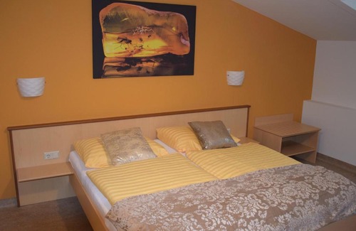 Hohenau an der March House | Atrium Gästezimmer und Restaurant - Hohenau an der March