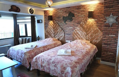 Orhangazi Bed & Breakfast | Atroa Otel