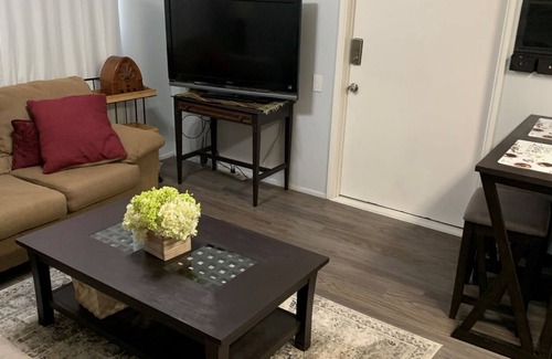 South Redlands Apartment | Attached apartment rural Redlands neighborhood, 5 miles from historic Redlands