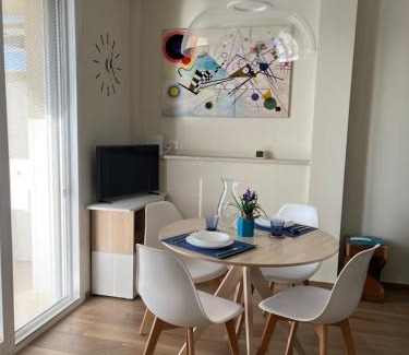 Aurora Apartment | Attico Gabri - Appartamento con terrazzo panoramico vicino al Centro