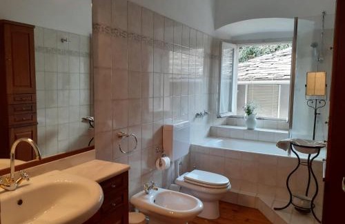 Varallo Apartment | Attico sul Fiume