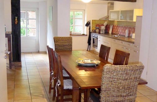 Jesteburg Apartment | Attractive 4-star vacation apartment