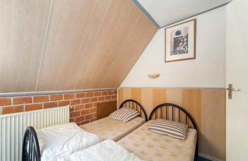 Giethoorn House | Attractive farmhouse in Giethoorn with garden