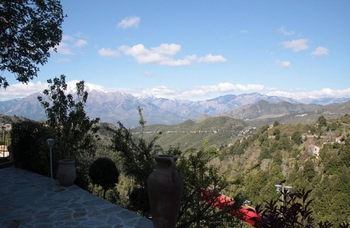 Mazzola Apartment | Attractive holiday home in Mazzola with sauna