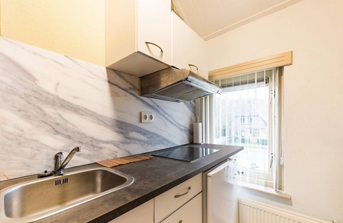 Eefde House | Attractive holiday home in Eefde with garden