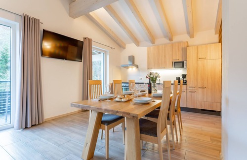 Viehhofen Apartment | Attractive penthouse on sunny side