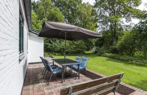 Breezand House | Attractive vacation home with spacious garden