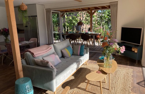Vinkeveen Villa | Attractive villa on the Vinkeveen lakes