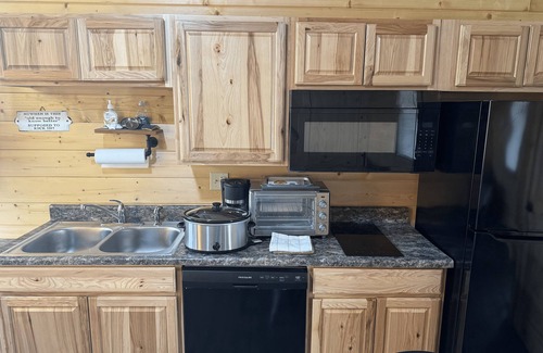 Bramwell Cabin | ATV TrailCamp: Barnum's Camp- Just seconds from the HMT Pocahontas Trailhead!