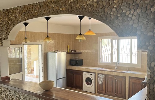 Ndayane House | Atypique Villa de Plain Pied à 150 m de Locean à Ndayane -popenguine/sénégal?
