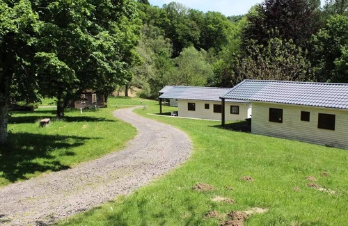 Correze Ski Chalet | Au Bois de Calais * - Chalet Oiseau: 2 bedrooms, 4 people