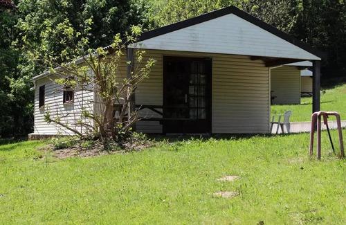 Correze Ski Chalet | Au Bois de Calais * - Chalet Oiseau: 2 bedrooms, 4 people