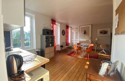 Cherbourg-en-Cotentin Apartment | Au logis de Abi Bienvenue 3-star rating Spacious bourgeois apartment