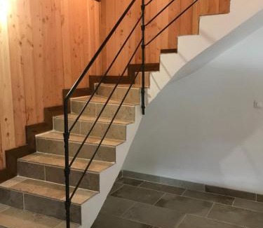 Saint-Pons-la-Calm House | au milieu des bois