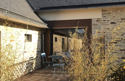 Ploneour-Lanvern House | AU PORTE DE L'OCEAN GITE WITH HEATED POOL