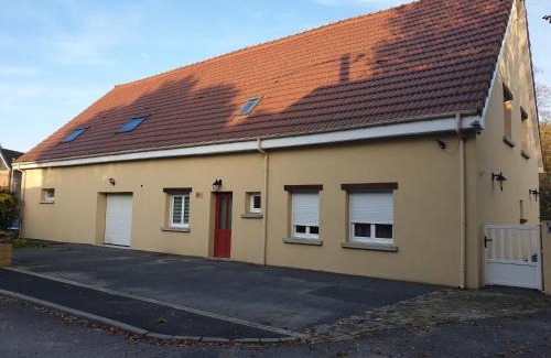 Nesle House | Au Relais Du Canal à Grand Gabarit