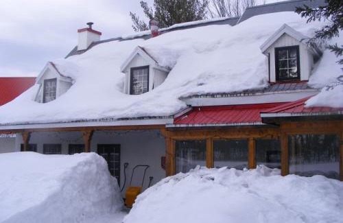 Saint-Gabriel-de-Valcartier Hotel | Auberge La Seigneurie Valcartier