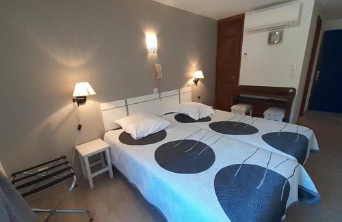 Saint-Chely-du-Tarn Hotel | Auberge de la Cascade