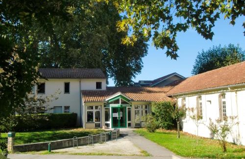 Saintes Hostel | Auberge de Jeunesse de Saintes